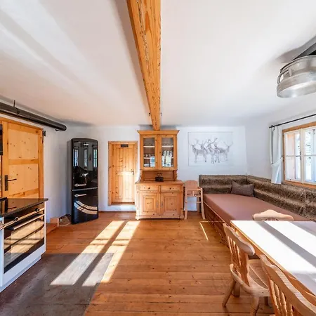 Grossmutters Haus بيت للعطل